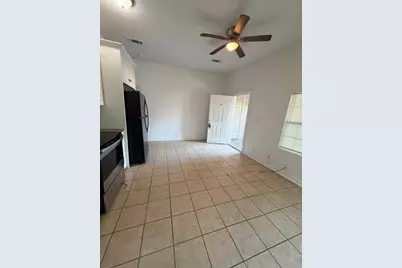 2730 S Jennings Avenue #100, Fort Worth, TX 76110 - Photo 3