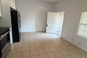 2730 S Jennings Ave, Fort Worth, TX 76110 - Photo 3
