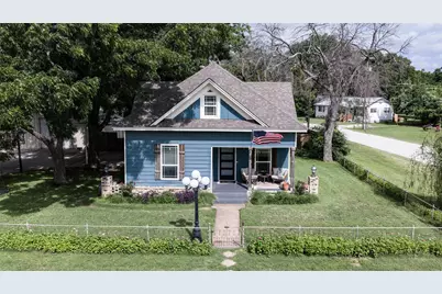 200 S Crane Street, Alvord, TX 76225 - Photo 1