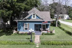 200 S Crane St, Alvord, TX 76225 - Photo 1