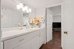 6050 Melody Ln, Dallas, TX 75231 - Photo 11