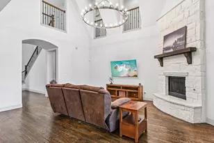 916 Champions Ct, Roanoke, TX 76262 - Photo 7