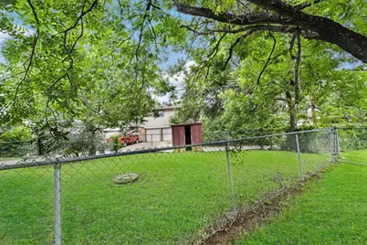 1811 Reynoldston Lane, Dallas, TX 75232 - Photo 39