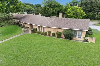 1811 Reynoldston Lane, Dallas, TX 75232 - Photo 3