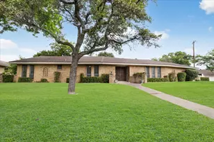 1811 Reynoldston Ln, Dallas, TX 75232 - Photo 25
