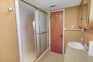 1811 Reynoldston Ln, Dallas, TX 75232 - Photo 19