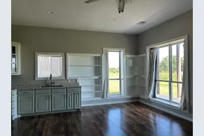 677 McVoid, Springtown, TX 76082 - Photo 7