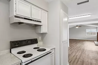 2123 Sheraton Drive, Carrollton, TX 75007 - Photo 13