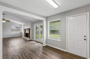 2123 Sheraton Dr, Carrollton, TX 75007 - Photo 9