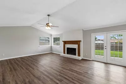 2123 Sheraton Drive, Carrollton, TX 75007 - Photo 3