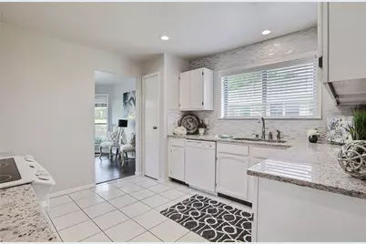 212 Aspenway Drive, Coppell, TX 75019 - Photo 9