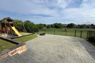 8133 Rock Elm Rd, Fort Worth, TX 76131 - Photo 11