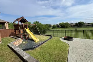 8133 Rock Elm Rd, Fort Worth, TX 76131 - Photo 9