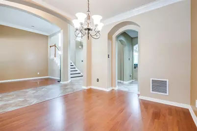 816 Pinnacle Circle, Lewisville, TX 75077 - Photo 5