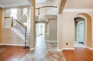 816 Pinnacle Cir, Lewisville, TX 75077 - Photo 3