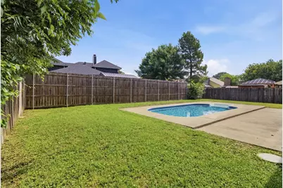 2462 Claremont Drive, Grand Prairie, TX 75052 - Photo 25