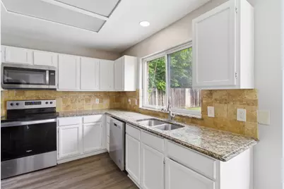 2462 Claremont Drive, Grand Prairie, TX 75052 - Photo 11