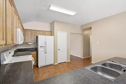 640 Canyon Place, DeSoto, TX 75115 - Photo 9