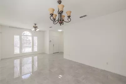 4333 Park Creek Circle N, Fort Worth, TX 76137 - Photo 9