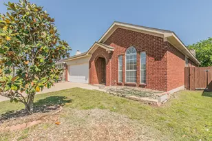 4333 Park Creek Cir N, Fort Worth, TX 76137 - Photo 3