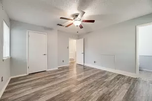 7100 Lowery Ln, North Richland Hills, TX 76182 - Photo 17