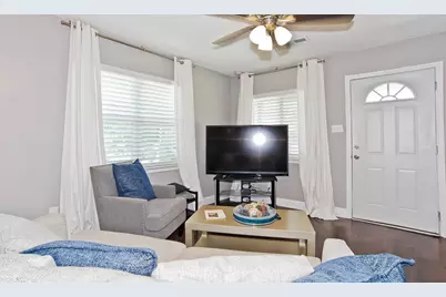 1810 Shaw Street, Dallas, TX 75212 - Photo 3