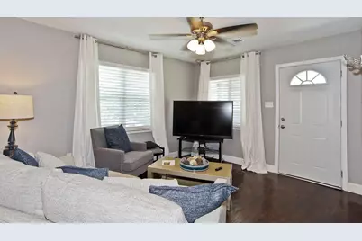 1810 Shaw Street, Dallas, TX 75212 - Photo 5