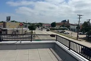 3015 Bryant Irvin Rd N, Fort Worth, TX 76107 - Photo 5