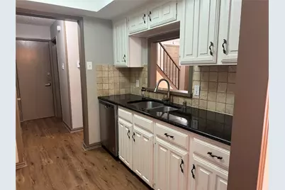 2012 Via Corona, Carrollton, TX 75006 - Photo 13