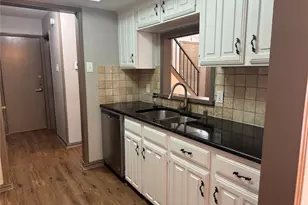 2012 Via Corona, Carrollton, TX 75006 - Photo 13
