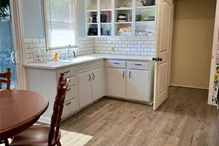 209 Laurel Dr, Winters, TX 79567 - Photo 7