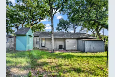 7521 Pawnee Trail, Lake Worth, TX 76135 - Photo 23