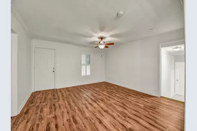 7521 Pawnee Trail, Lake Worth, TX 76135 - Photo 5