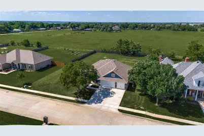 524 E Carol Street, Pilot Point, TX 76258 - Photo 27