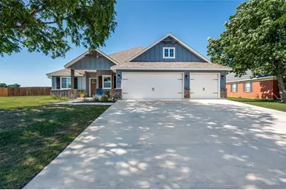 524 E Carol Street, Pilot Point, TX 76258 - Photo 31