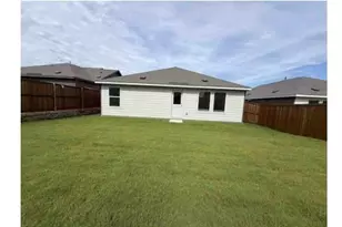 2043 Stable Ln, Aubrey, TX 76227 - Photo 11