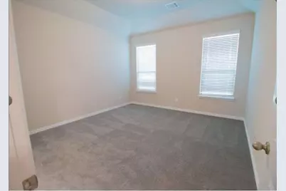 535 Hilllcrest Circle, Justin, TX 76247 - Photo 7
