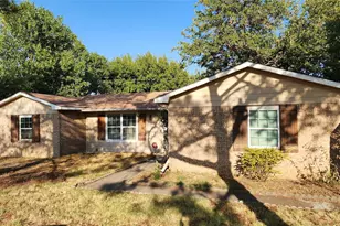 808 Howell Dr, Coppell, TX 75019 - Photo 1