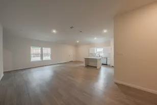 115 kylie St, Cleburne, TX 76031 - Photo 5