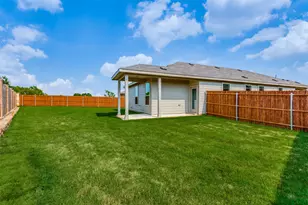 717 Presidio St, Aubrey, TX 76227 - Photo 11