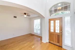 2318 Balleybrooke Dr, Lewisville, TX 75077 - Photo 3
