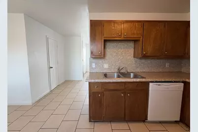 807 W Walnut Street #C4, Celina, TX 75009 - Photo 7