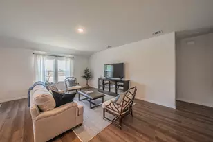 440 Rose Ave, Cleburne, TX 76033 - Photo 15