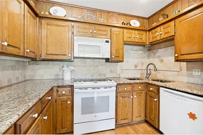 607 N Parkridge Drive, Mansfield, TX 76063 - Photo 7