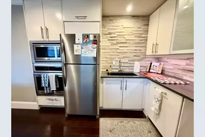 4219 Avondale Avenue #215, Dallas, TX 75219 - Photo 9