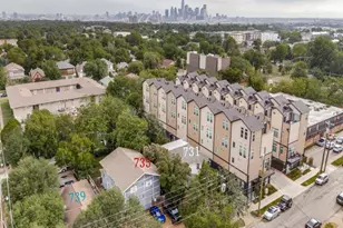 739-741 W 10th St, Dallas, TX 75208 - Photo 5