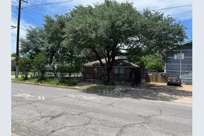 739-741 W 10th Street, Dallas, TX 75208 - Photo 9