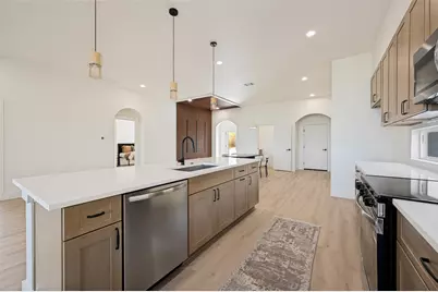 910 Gallant Fox Drive, Dallas, TX 75211 - Photo 9