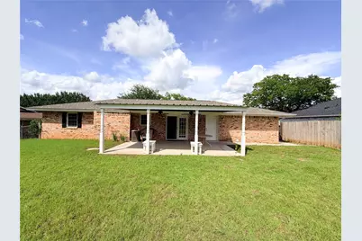 1304 Bellaire Street, Bowie, TX 76230 - Photo 17