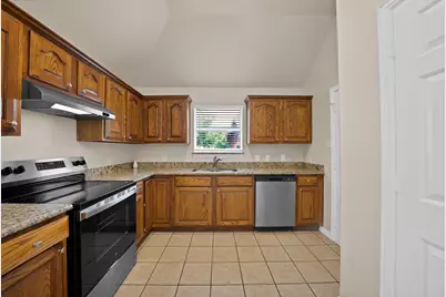 132 Parkwood Court, Azle, TX 76020 - Photo 19